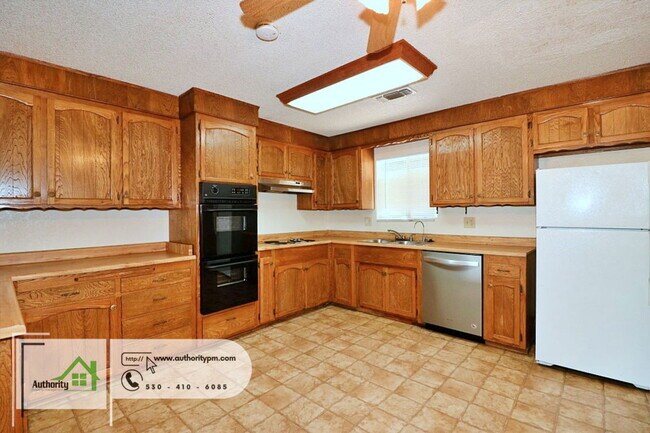 Foto del edificio - 160 Woodcliff Dr