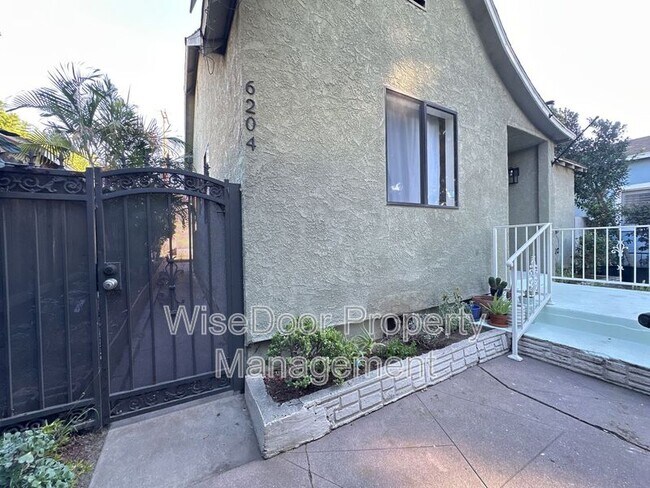 Foto del edificio - 6204 Gretna Ave