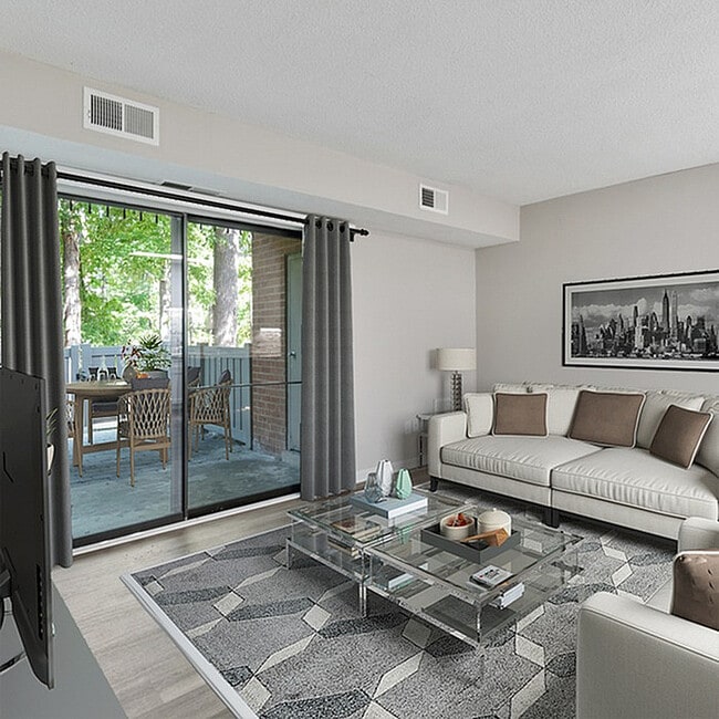 Building Photo - Croasdaile