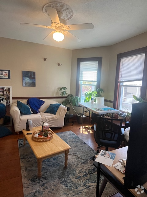 Building Photo - 42 Termine Ave