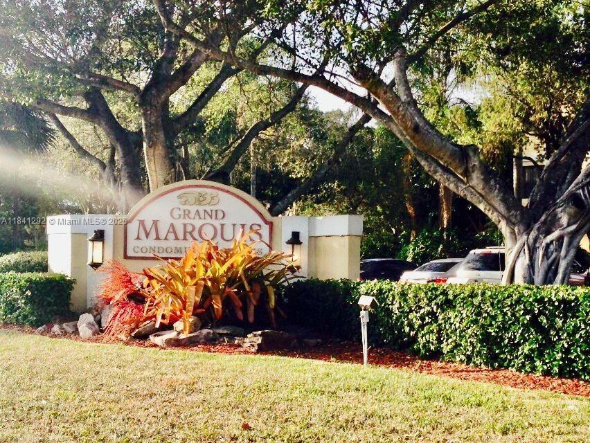 Primary Photo - 10105 W Sunrise Blvd