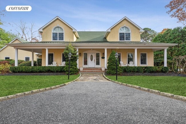 Building Photo - 3 Cherry Blossom Ln