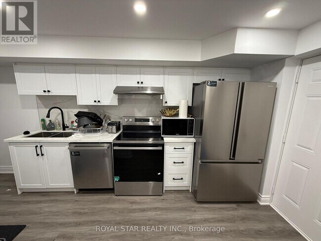 Photo du bâtiment - 89 Forest Edge Crescent