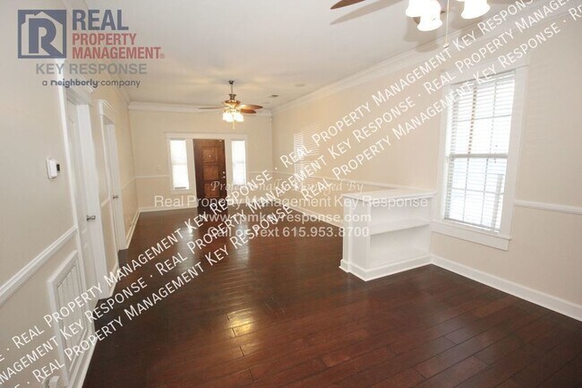 Building Photo - Cottage House in East Nashville!