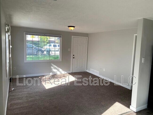 Building Photo - 839 W 1300 S St