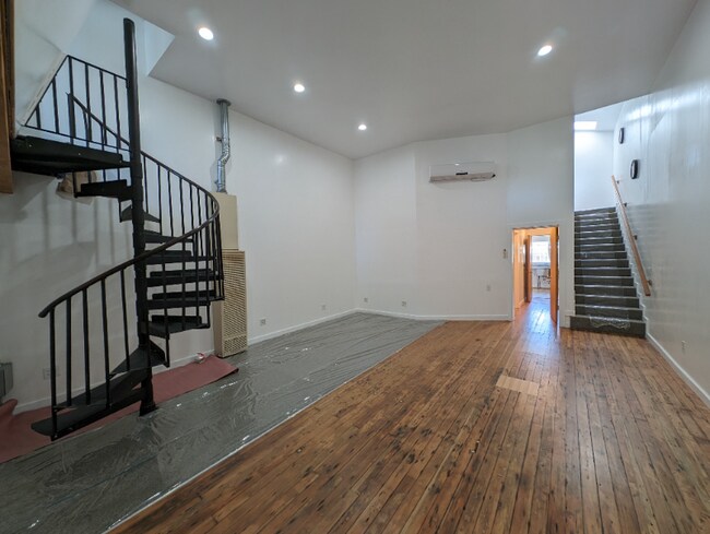 Foto del edificio - 5407 Bancroft Ave