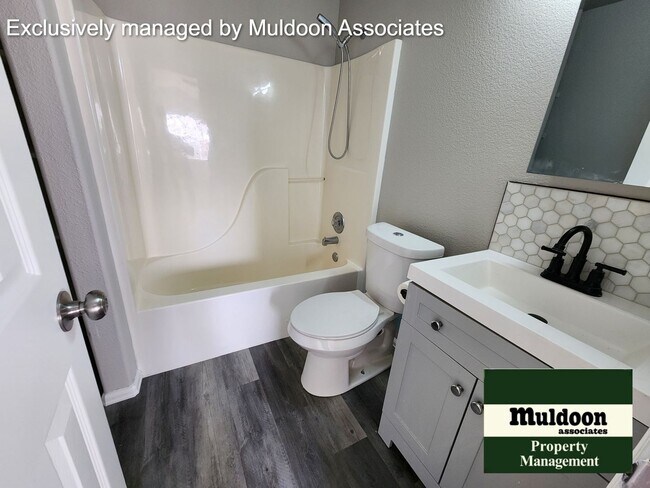 Foto del edificio - Freshly updated rancher in Pueblo West!