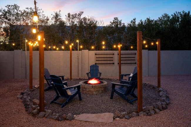 Building Photo - 15232 N 49th St