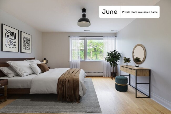 Building Photo - Room in Shared 4 bed/2 bath home