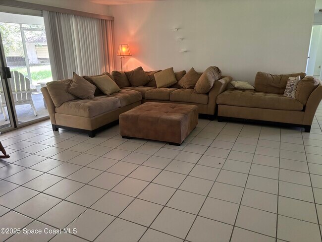 Foto del edificio - 5215 Lake Poinsett Rd