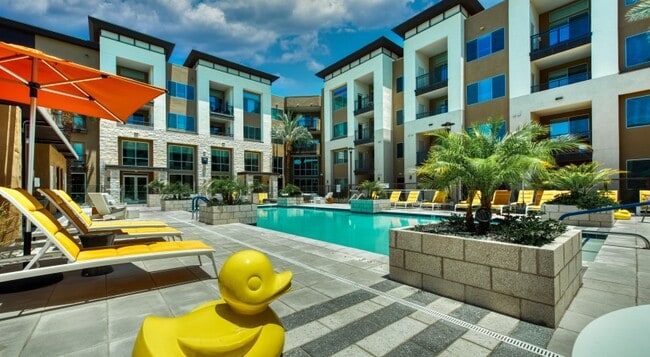 Building Photo - Elevation San Tan