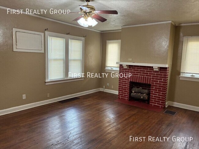 Foto del edificio - 2926 Catalpa Dr.