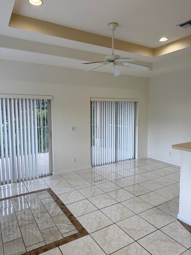 Foto del edificio - 8037 Carnoustie Pl