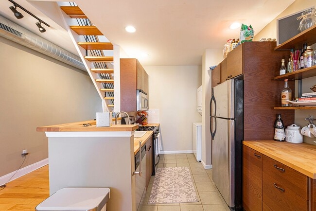 Photo - 1516 South St Apartment