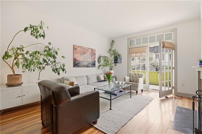 Foto del edificio - 364 Bellevue Ave