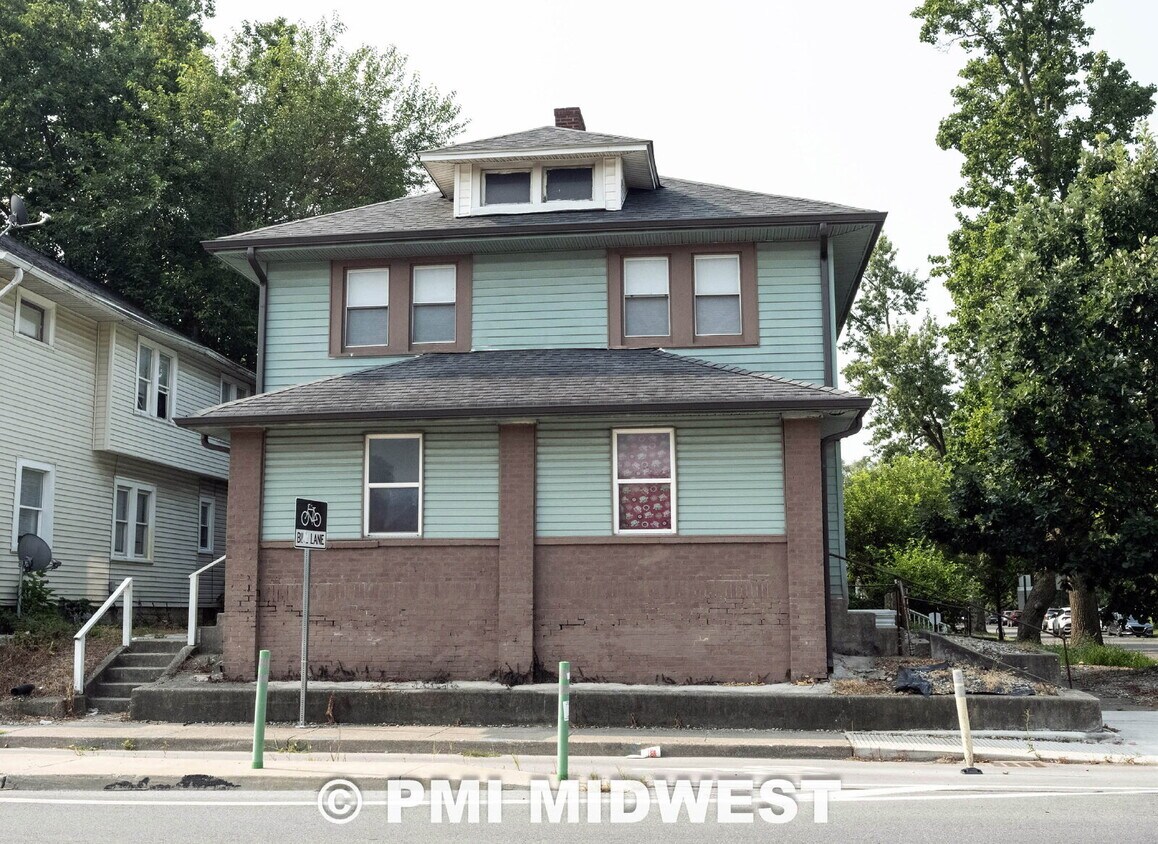 "Spacious 3-Bed, 2-Bath Gem in Indianapolis - Modern Comfort Awaits!" - "Spacious 3-Bed, 2-Bath Gem in Indianapolis - Modern Comfort Awaits!"