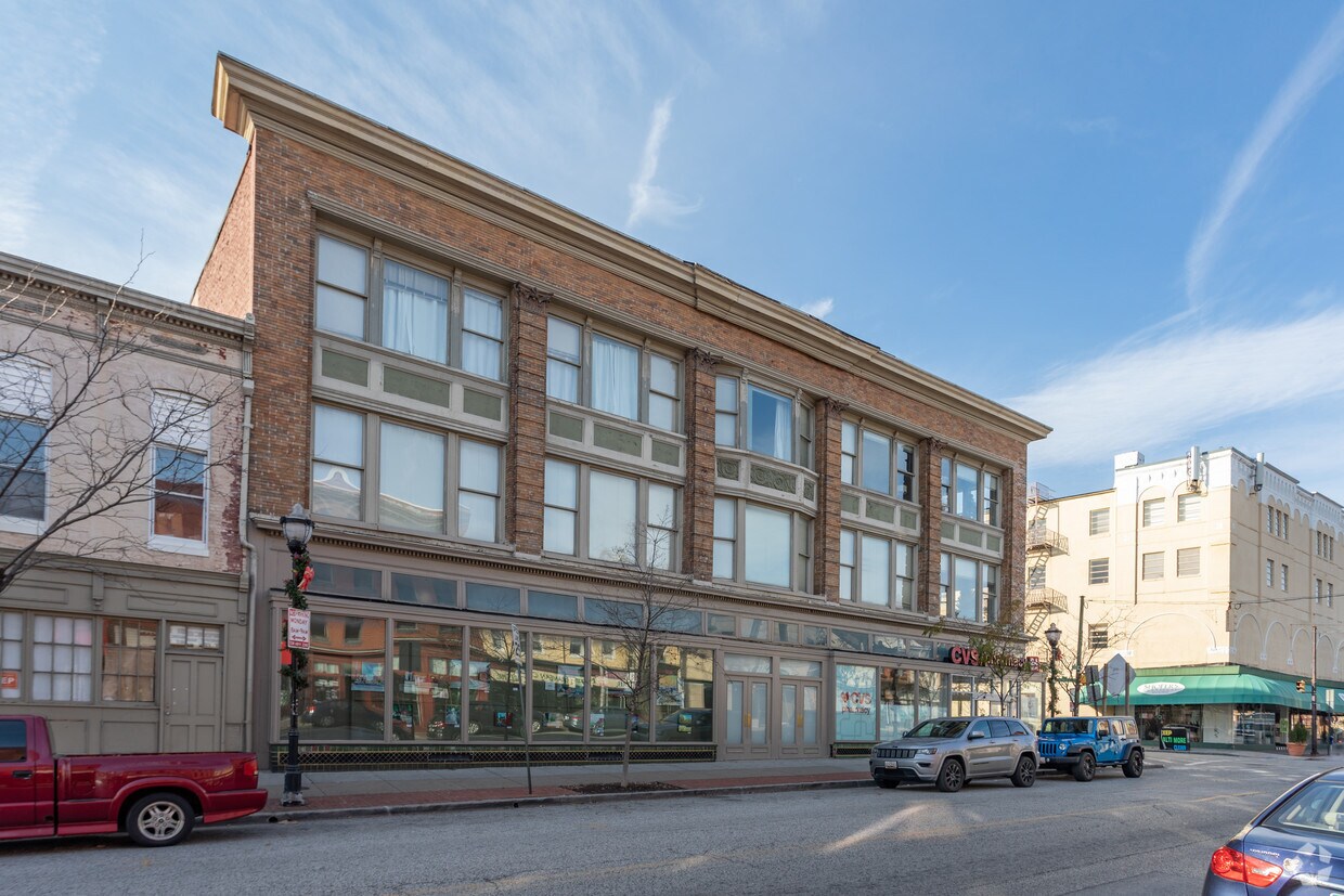 Foto del edificio - 1000 S Charles St