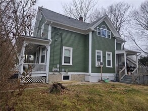 Building Photo - 25 Andrews Ave