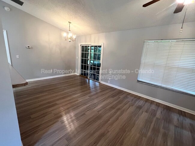 Foto del edificio - 1740 Whipple Dr