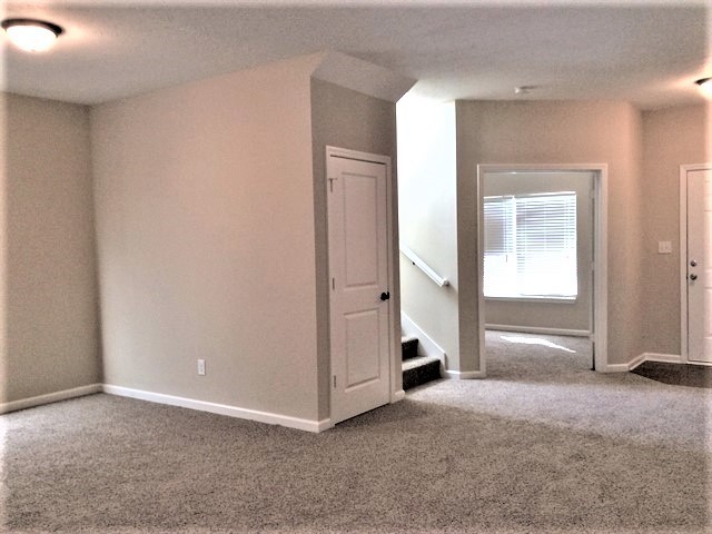 Foto del edificio - 5860 W Glenview Drive