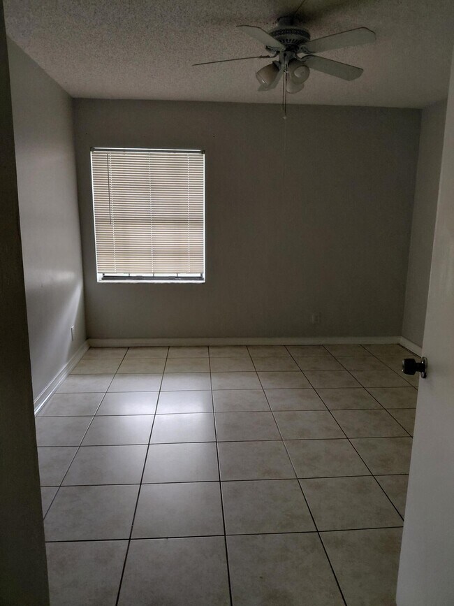 Foto del edificio - 4225 S 57th Ave