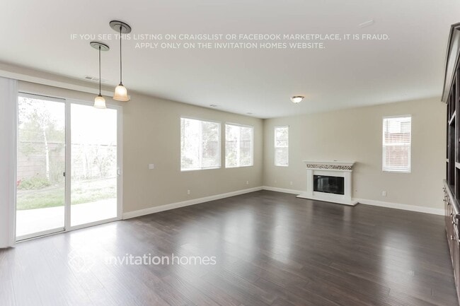 Building Photo - 35422 Snead St