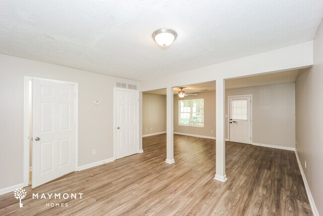 Foto del edificio - 3450 Waldrop Trail