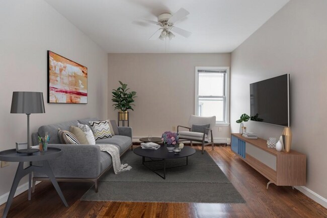 Foto del edificio - 15 Aspinwall Ave