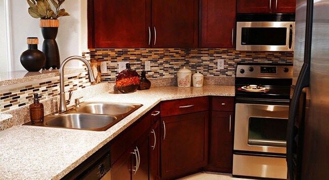 Building Photo - Your New 3 BR Won't Break the Bank