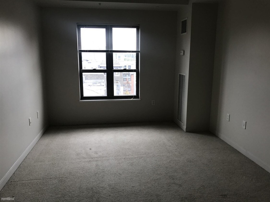 Foto del edificio - 1 br, 1 bath  - 49 E Newton Street
