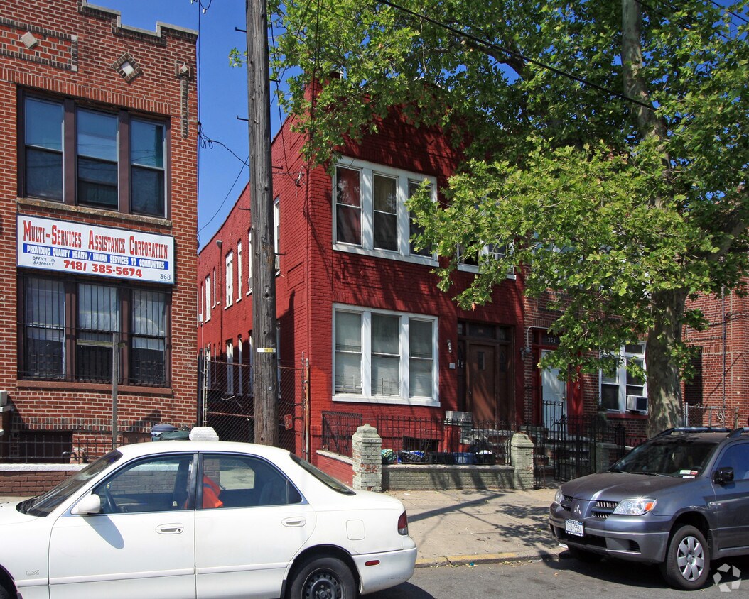 Foto del edificio - 366 E 98th St