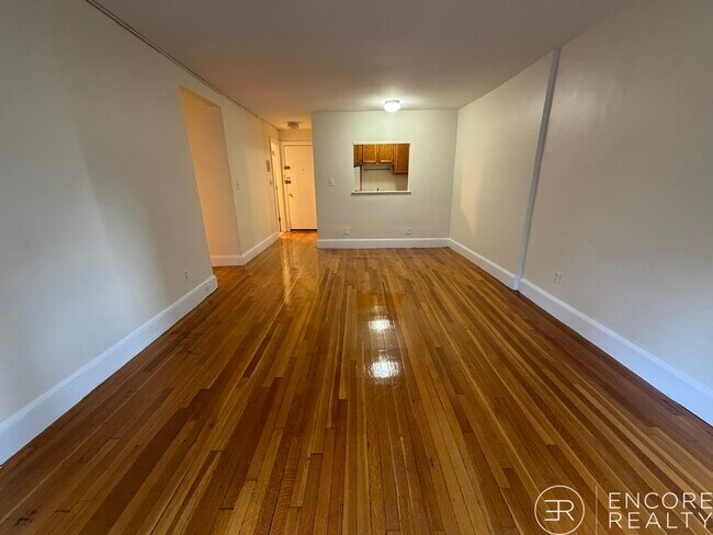 Building Photo - 48 Lancaster Ter