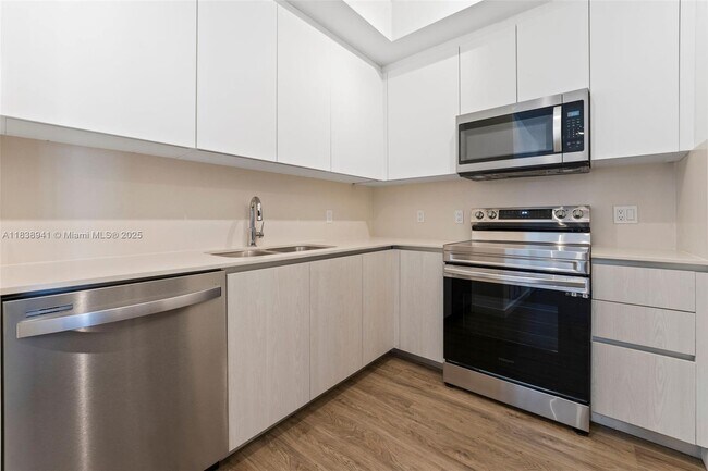 Foto del edificio - 1500 Bay Rd