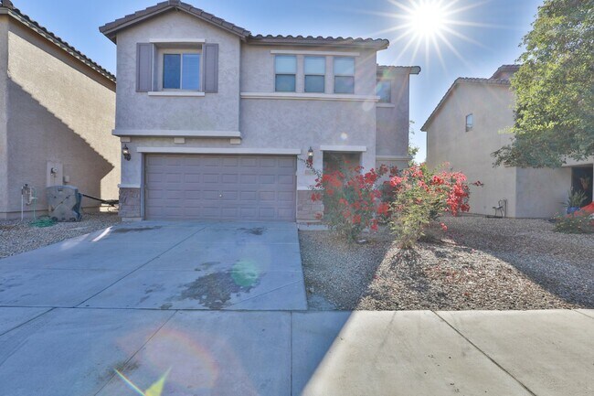 Building Photo - Charming 3 Bed, 2.5 Bath Home in Laveen wi...