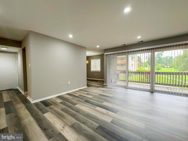 Foto del edificio - 5537 Green Mountain Cir