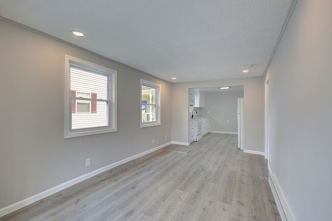 Building Photo - 4007 7th St
