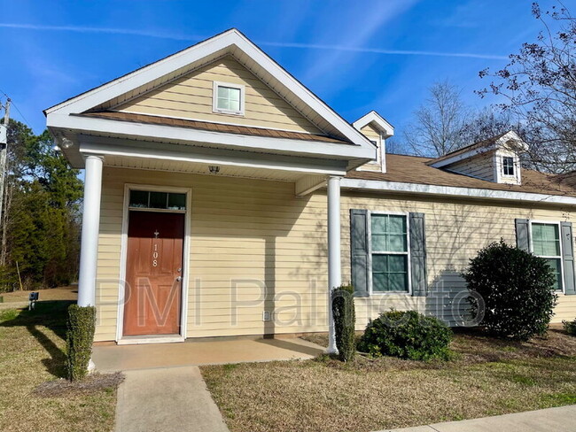 Building Photo - 108 Fairview Park Dr