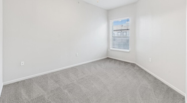 2BD, 2BA - 1170SF - Bedroom - The Link at Plano