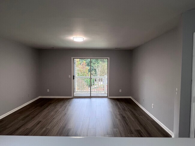 Foto del edificio - 1950 Trailwood Heights Ln