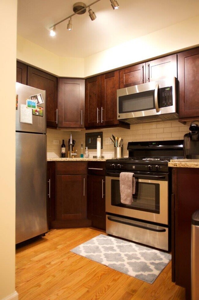 Building Photo - 2629 N Hampden Ct