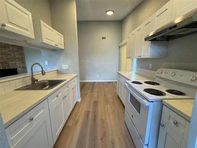 Foto del edificio - 11217 Pender Ln