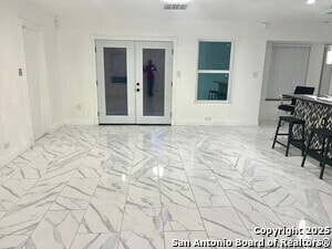 Foto del edificio - 6231 Pancho Villa Dr