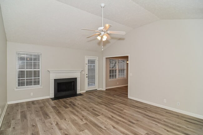 Foto del edificio - 3221 Lexmark Cir