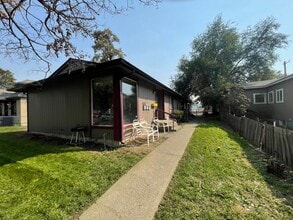 Building Photo - 1812 E Mallon Ave