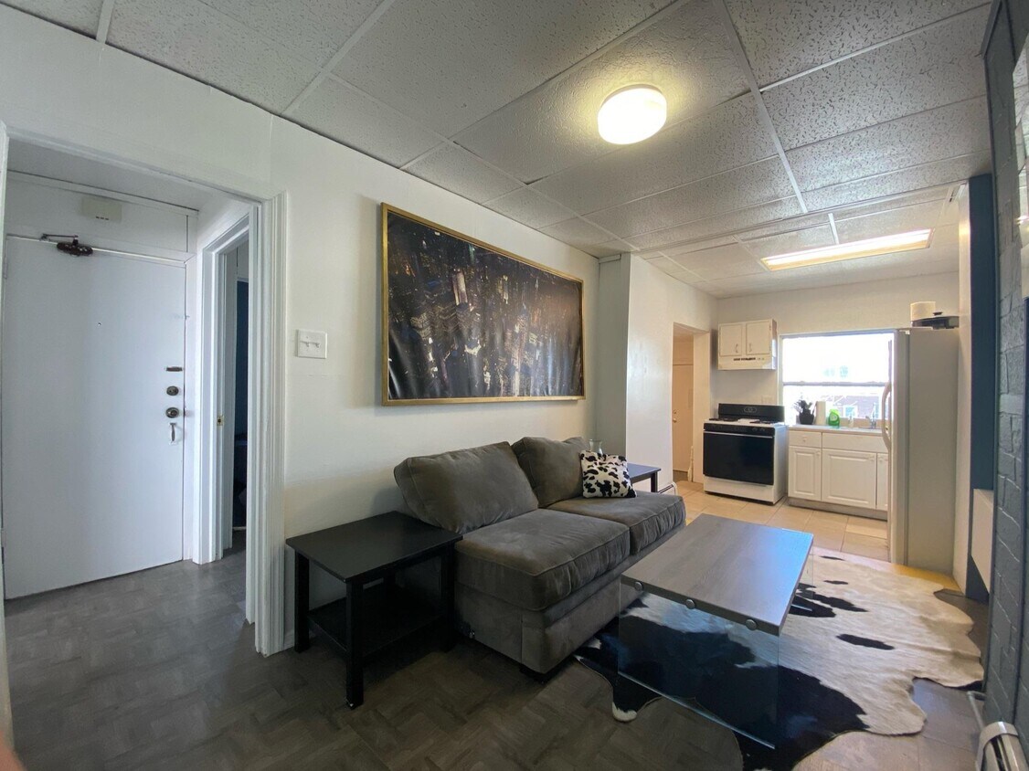 18 Beacon Ave Unit 2, Jersey City, NJ 07306 Condo for Rent in Jersey City, NJ