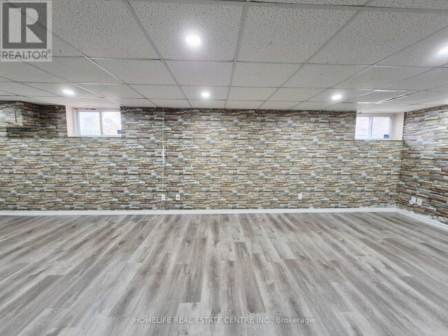 Building Photo - 239 Elmwood Ave