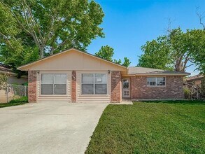 Building Photo - 3619 Kilkenny Dr