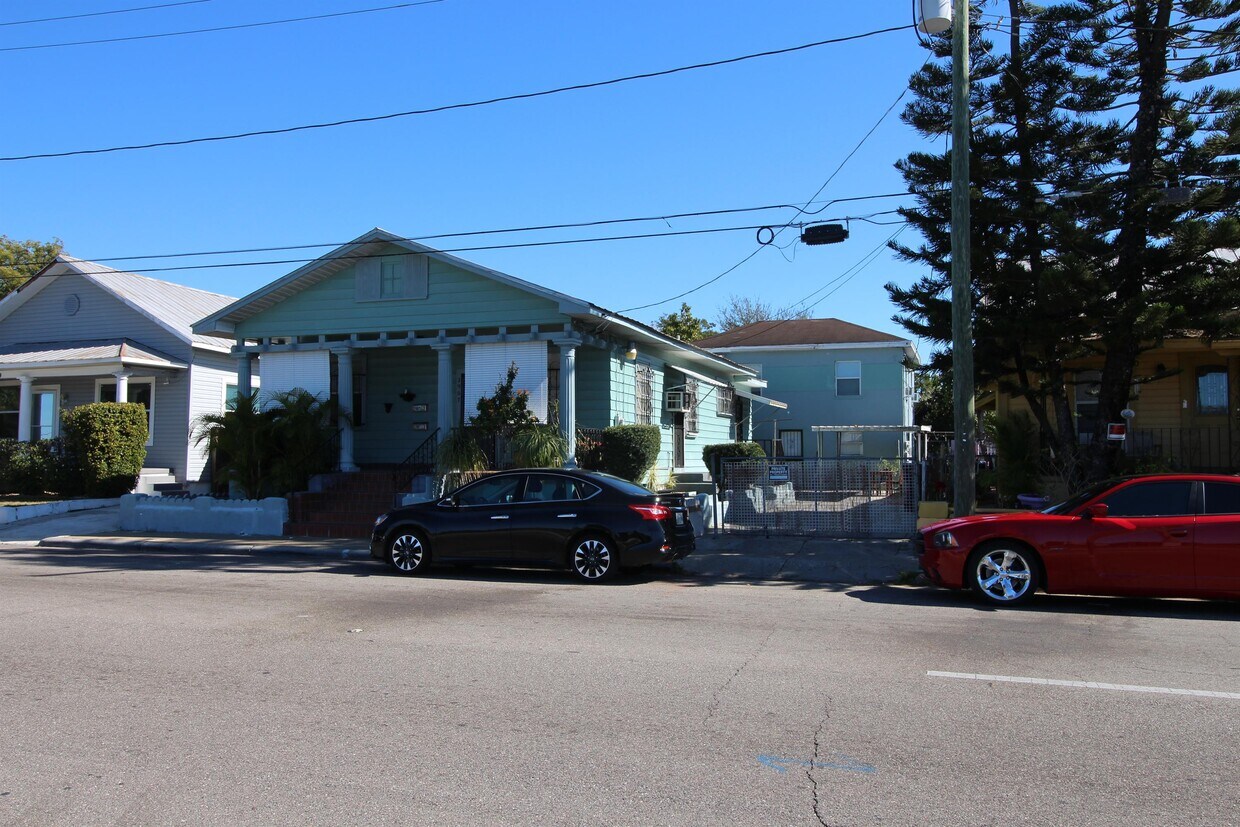 Primary Photo - 2907 N 15th St