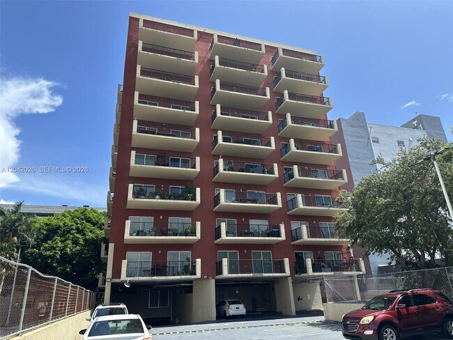 Foto del edificio - 3410 Coral Wy