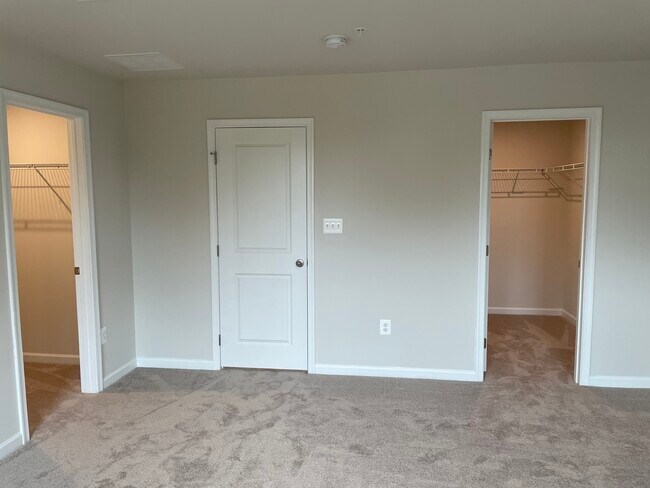 Building Photo - 5411 Vergo Rd